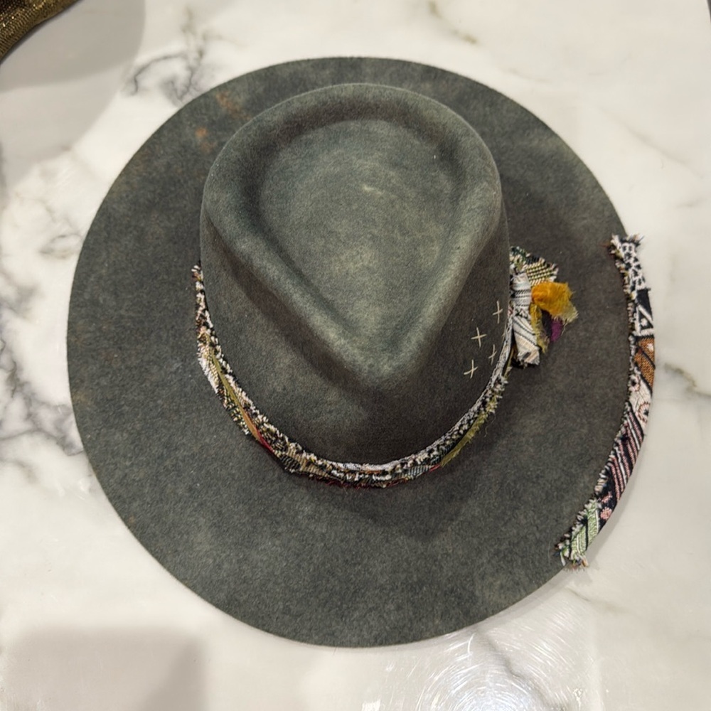 Mossant Paris Hat - Picture 2 of 5